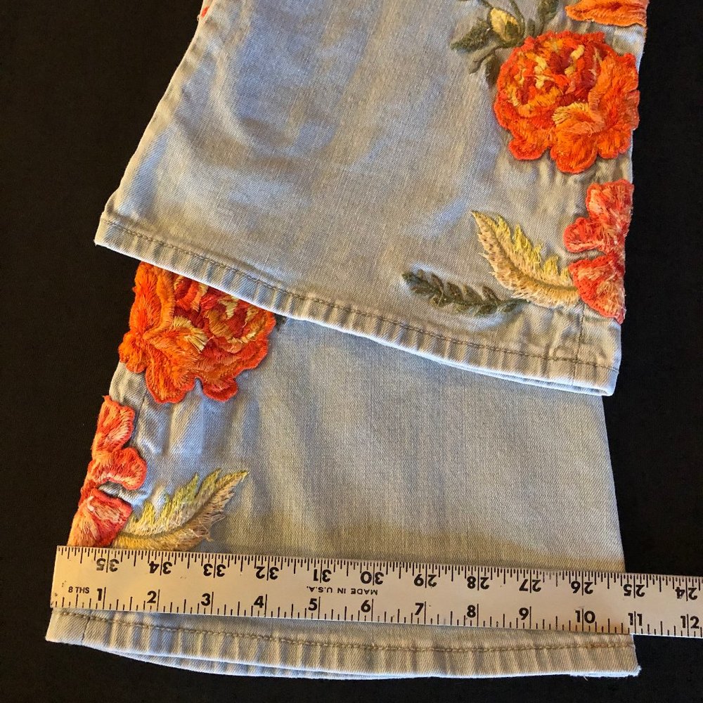 Free People x Driftwood Farrah Embroidered Flare Jeans Sz 24 - Picture 10 of 15